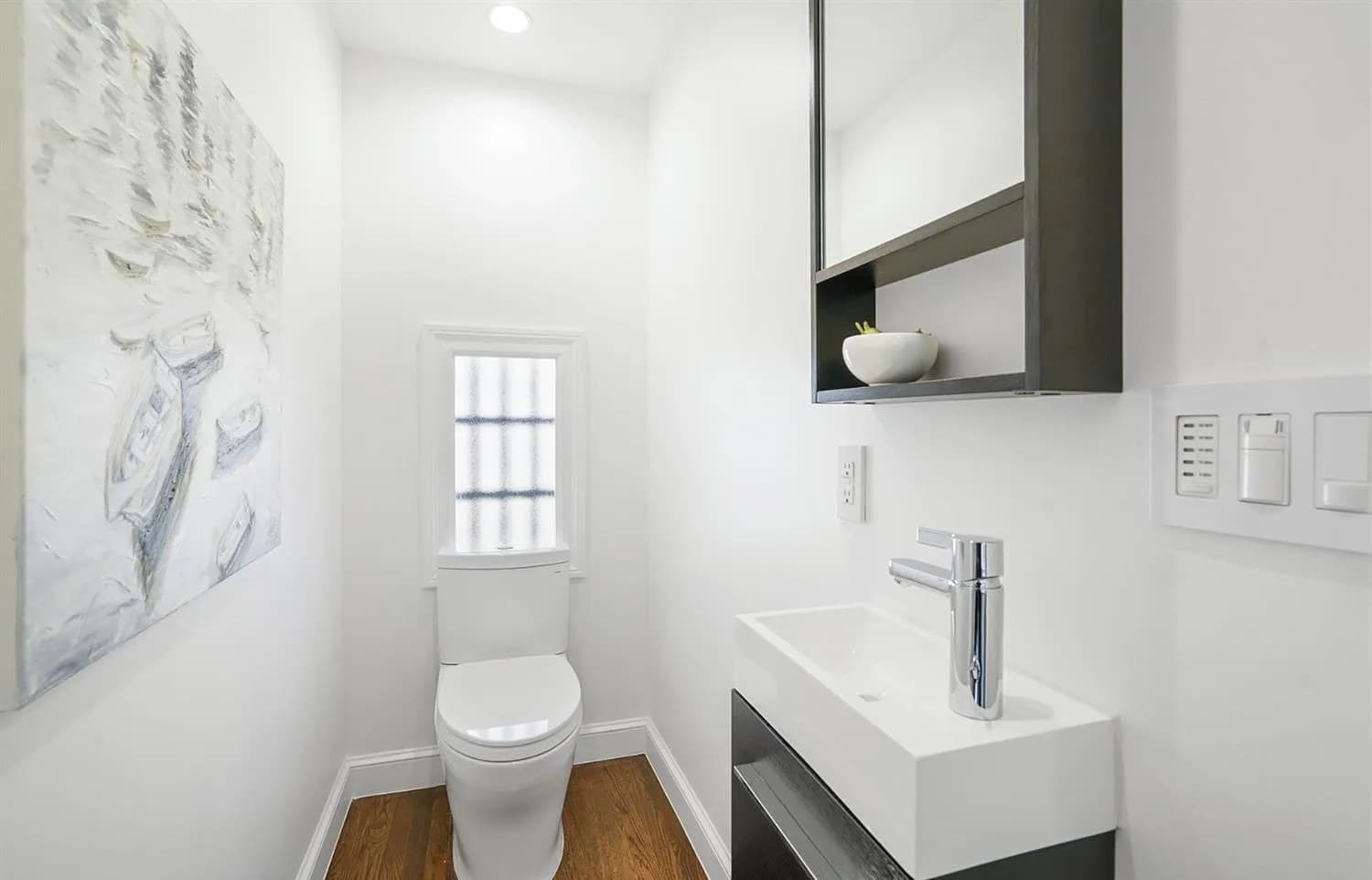 Powder room